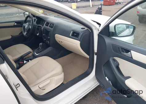 2012 Volkswagen Jetta 2.5L Se z USA, uszkodzony, nr VIN 3VWDP7AJ1CM419101